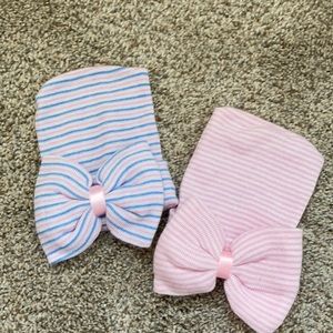Newborn hats with bows